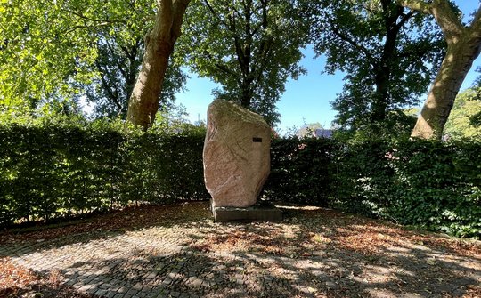 Afbeelding verzetsmonument Stadskanaal