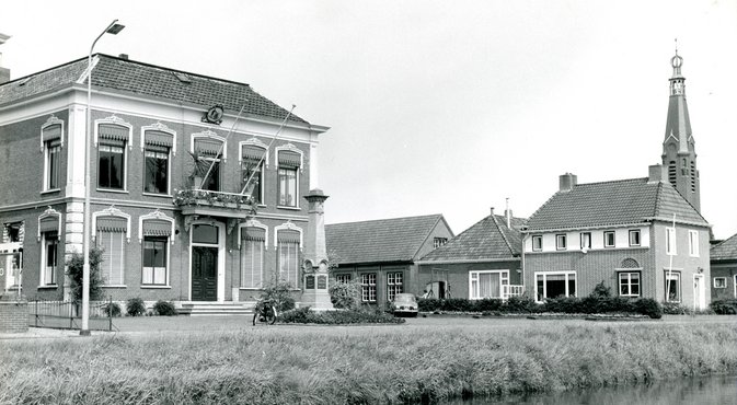 Afbeelding gemeentehuis Wildervank 